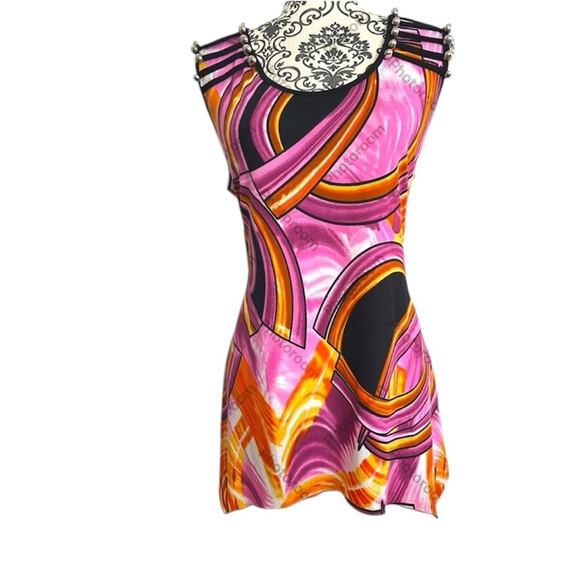 Beautiful top in pink and orange tones. - Picture 1 of 5